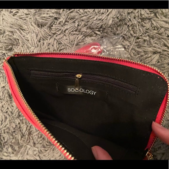 Wristlet - Picture 4 of 5